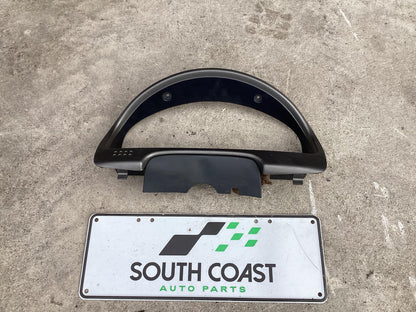 2002 - 2004 Holden Commodore VY 6G1YL54A94L196501 Dash Fascia 92109815