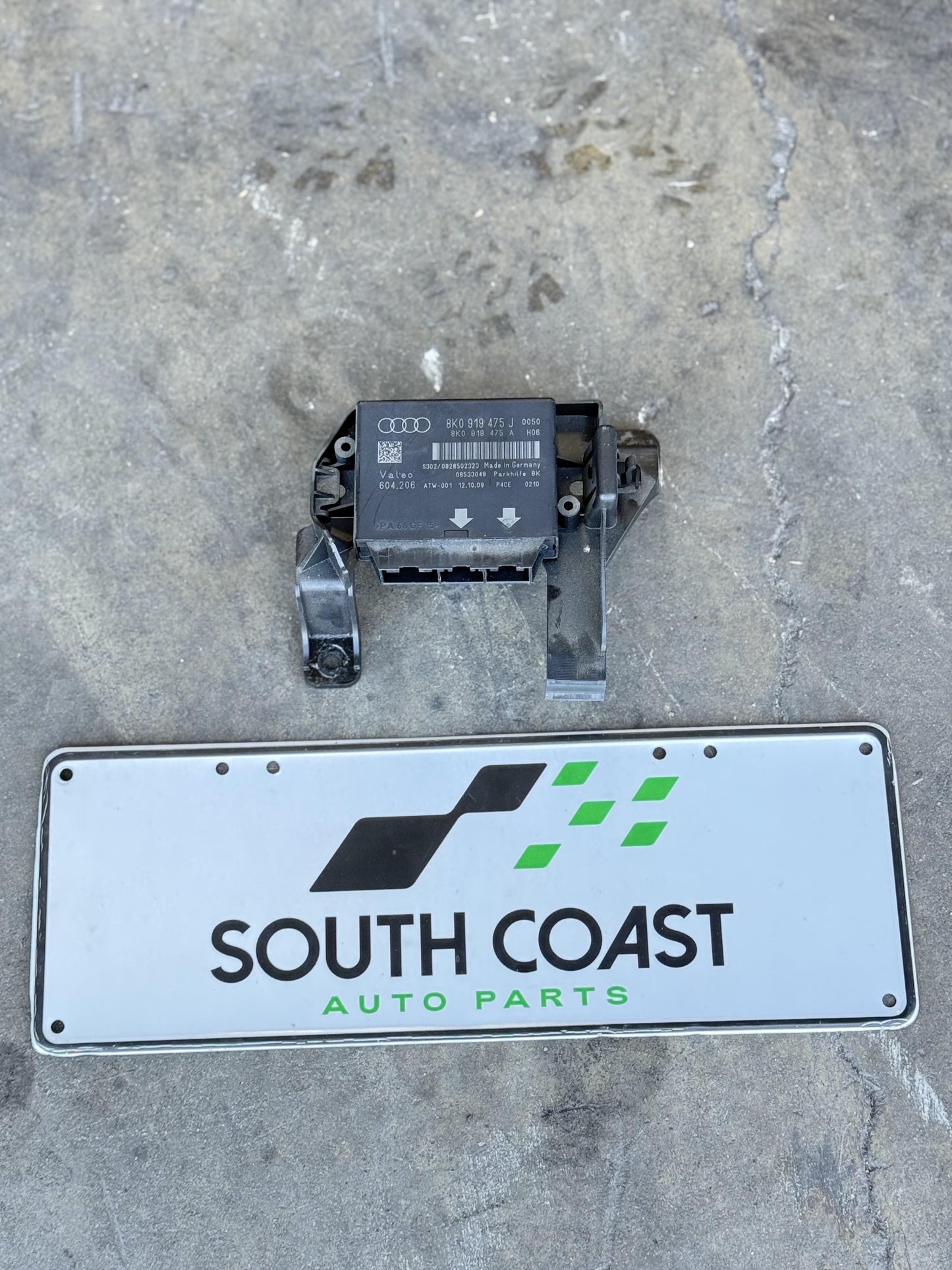 Audi A4 B8 WAUZZ8K9AA071441 Parking Assistant Module 8K0919475J