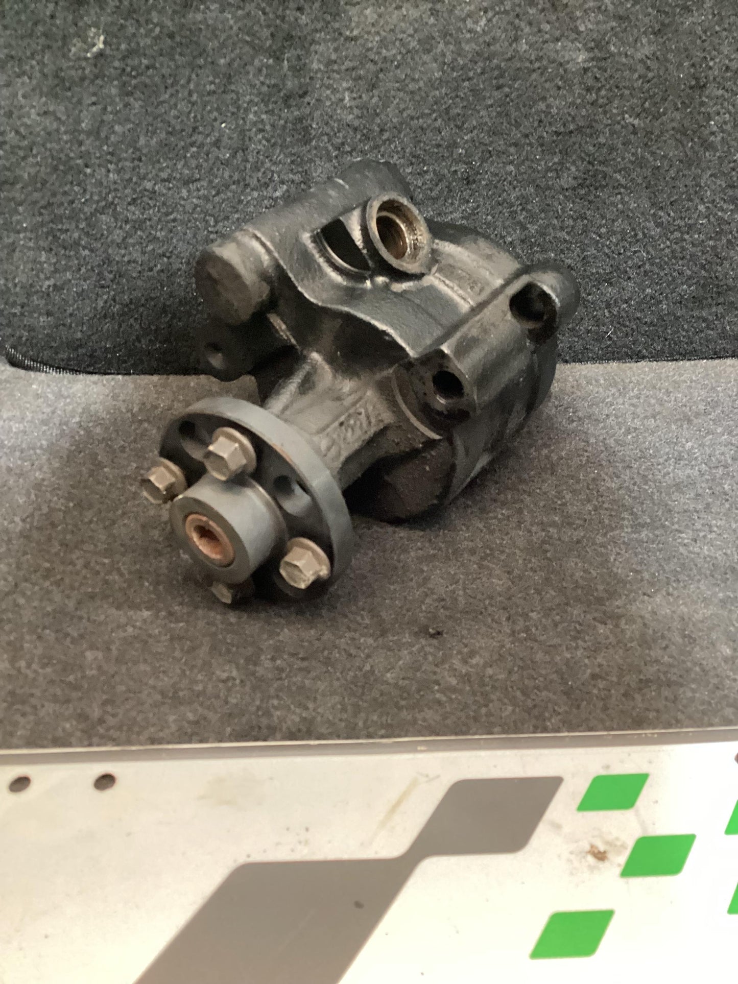 Holden Commodore VR  Power Steering Pump