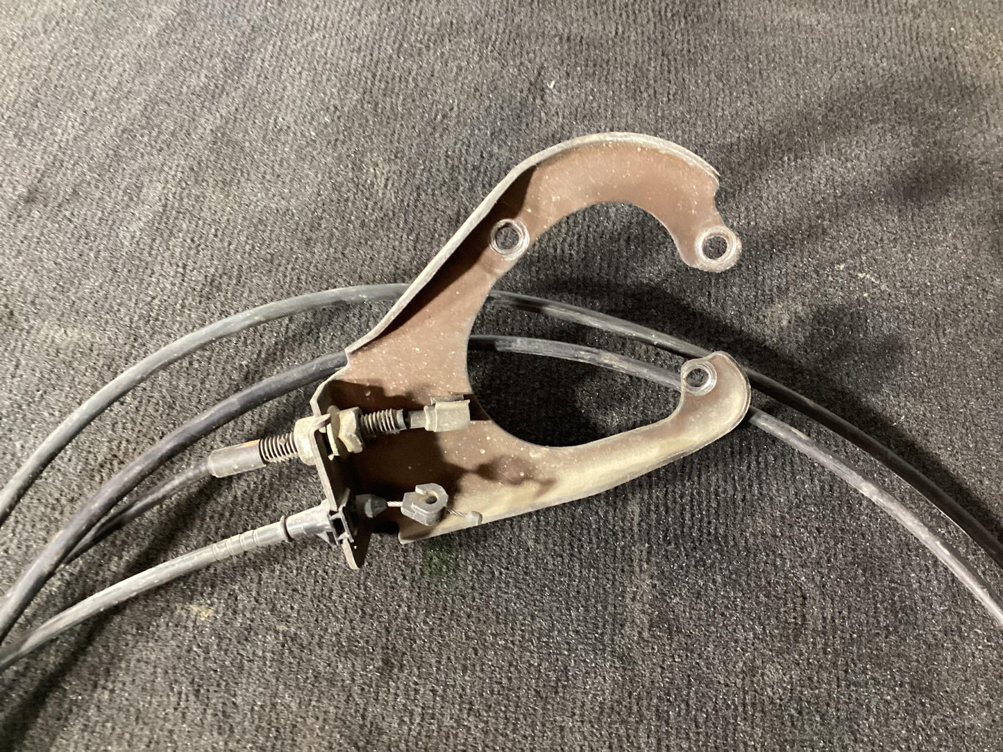 Holden Commodore VU  Accelerator Cable 25324968