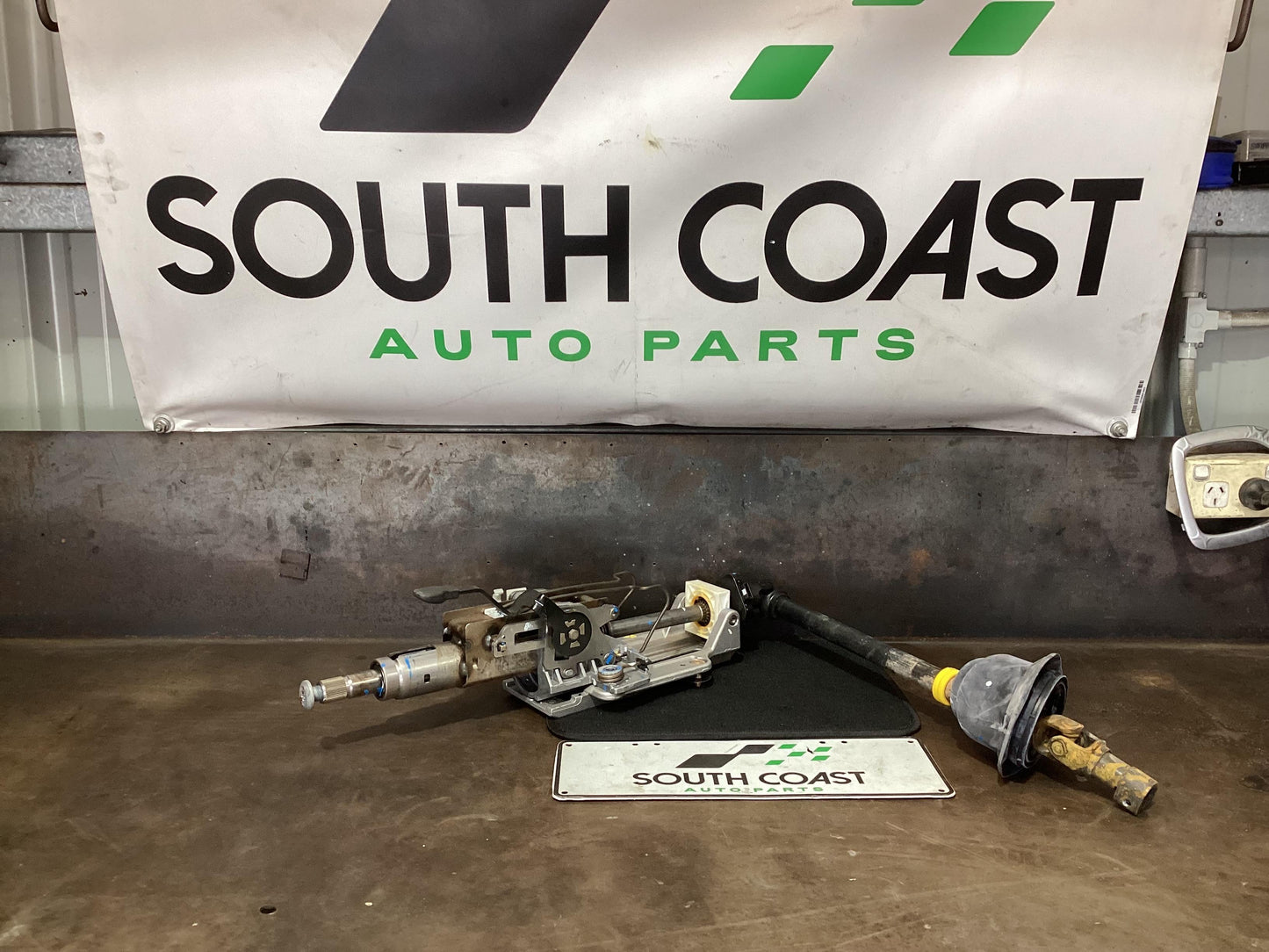 Holden Commodore VE  Steering Column 92265887