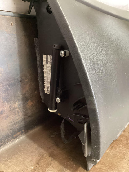 Holden Commodore VE  Glove Box 92496727