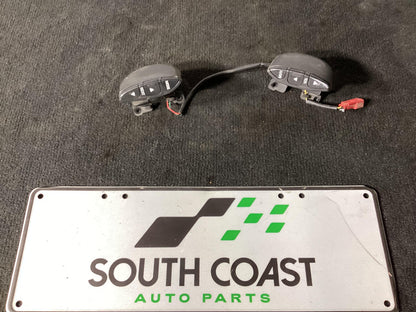 Holden Commodore VU  Left Steering Wheel Controls 92043137