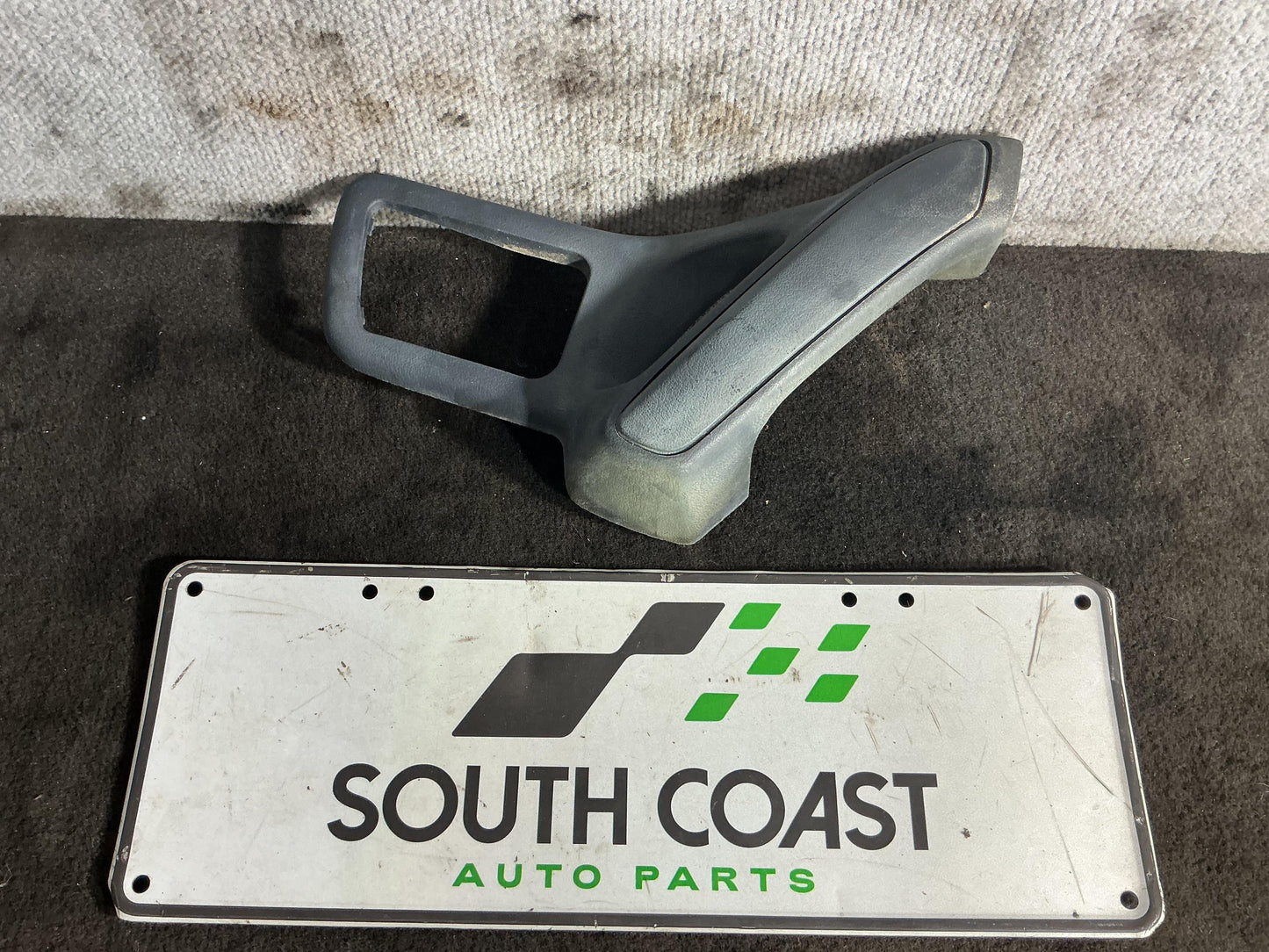 Holden Commodore VR 6H8VRK19HSL781543 Left Rear Grab Handle 92028216