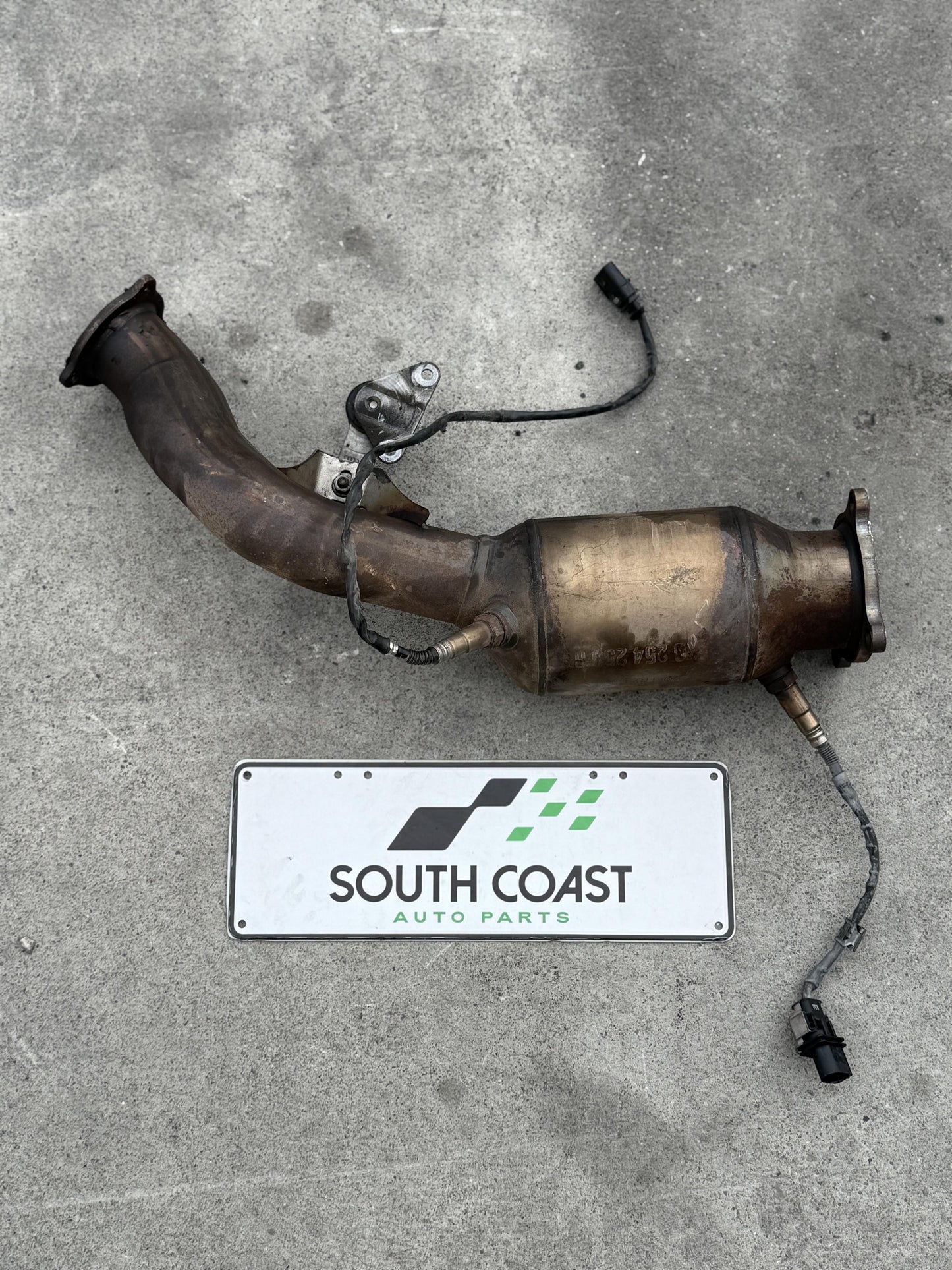 Audi A4 B8 WAUZZ8K9AA071441 Catalytic Converter 8K0131701S