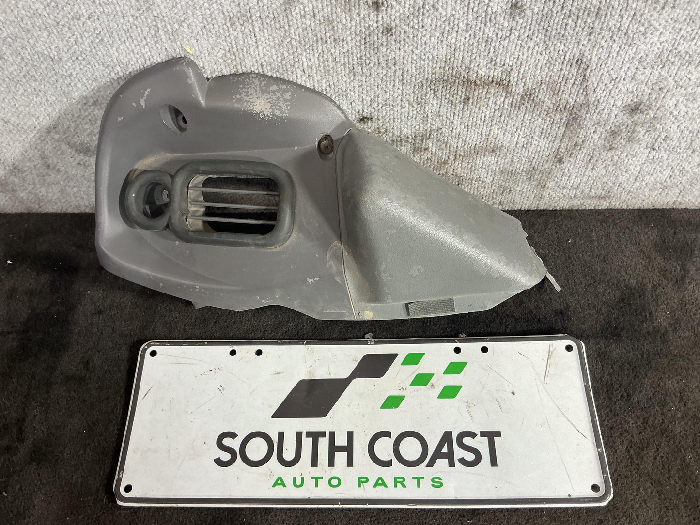 Holden Commodore VR 6H8VRK19HSL781543 Dash End Left 92041153