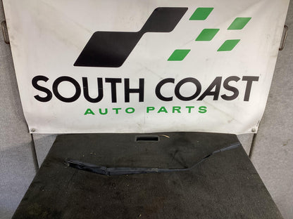 Holden Commodore VF  Right Front Wiper Arm 92280125