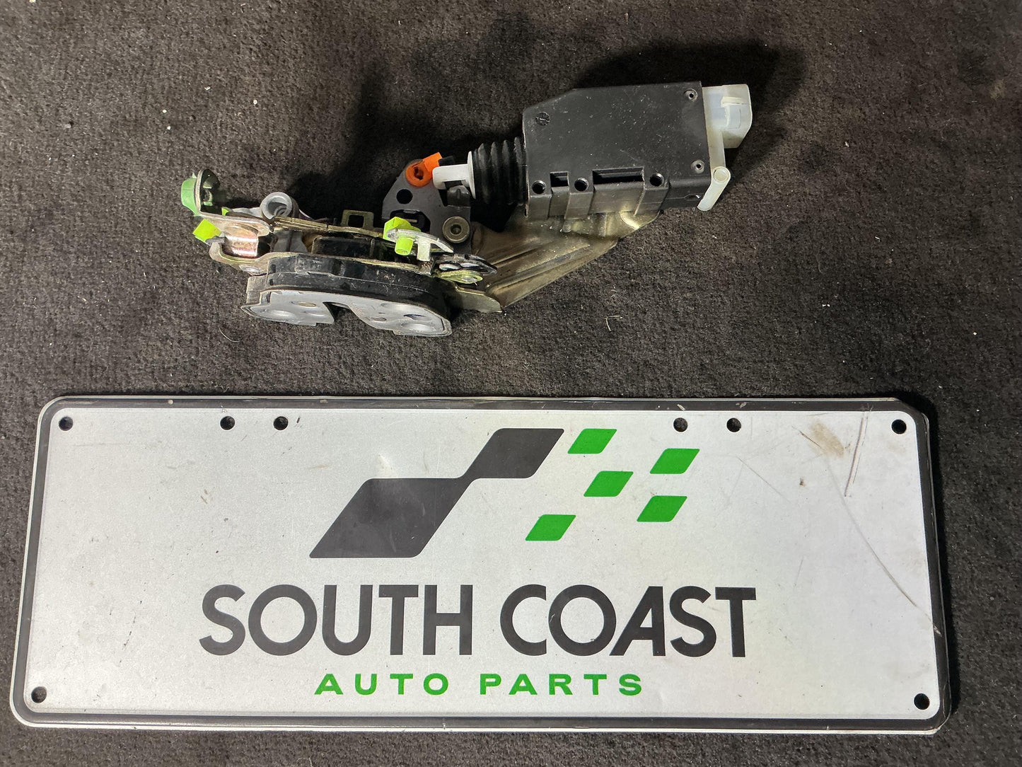 2003 Holden Commodore VY  Right Rear Door Lock Actuator 90493702