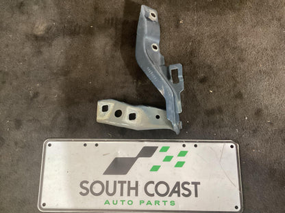 Holden Commodore   Bonnet Hinge Set 92259403