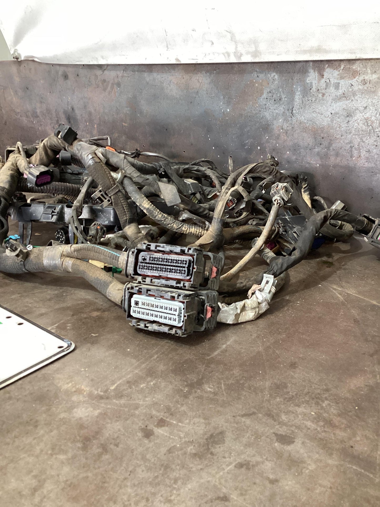 Holden Commodore VF  Engine Wiring Harness 92279368