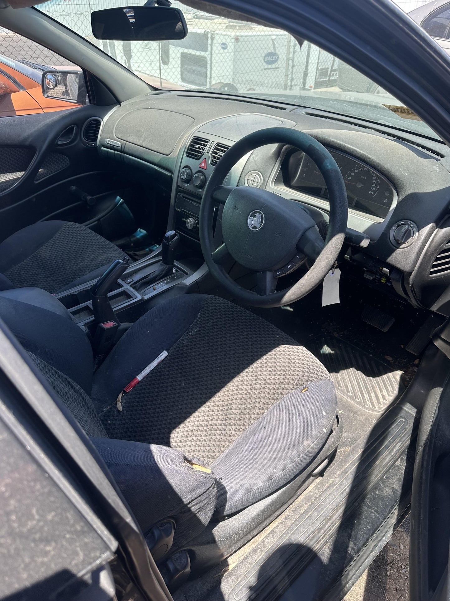 2003 - 2004 Holden Crewman  VY Black