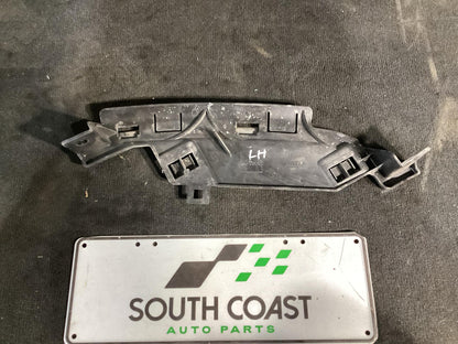 Holden Commodore   Left Front Bumper Bar Bracket 92263445