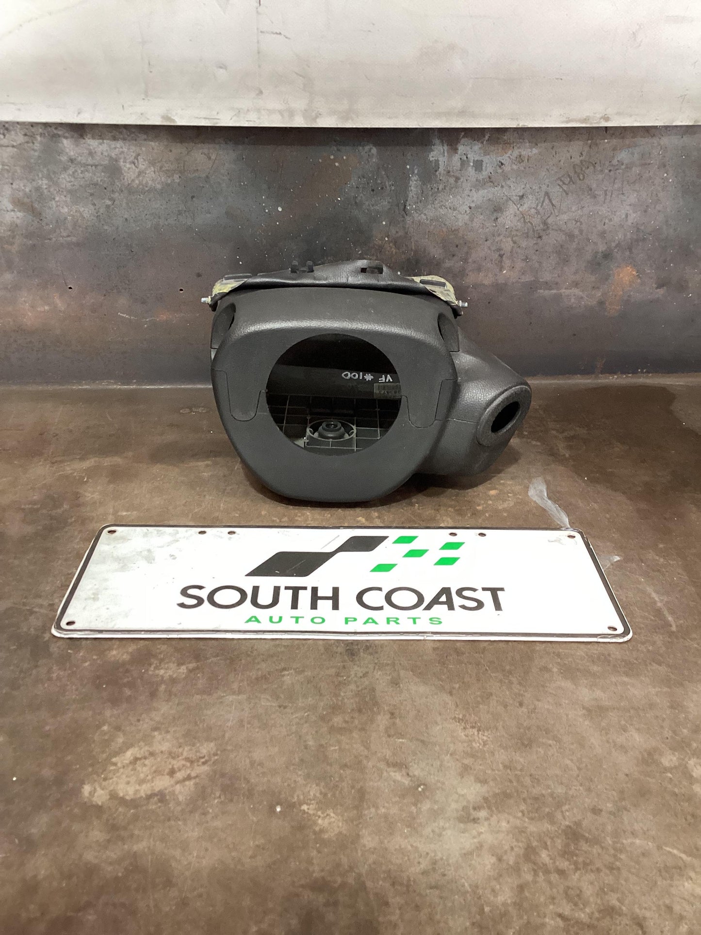 Holden Commodore VF  Steering Column Shroud 92263673