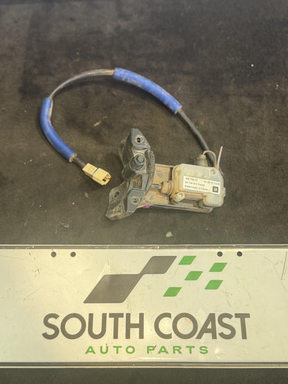 Holden Commodore VE  Fuel Filler Door Release Cable 92159013