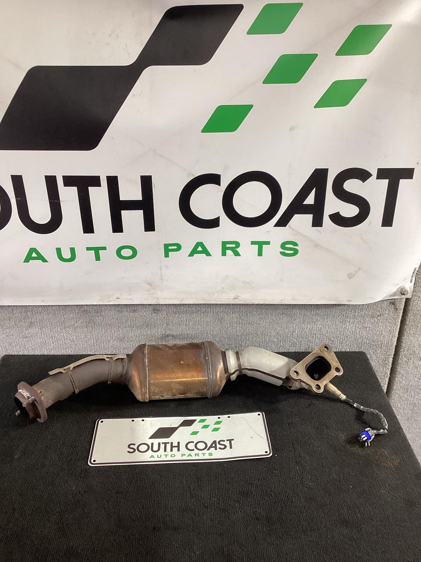 Holden Commodore VF  Right Catalytic Converter