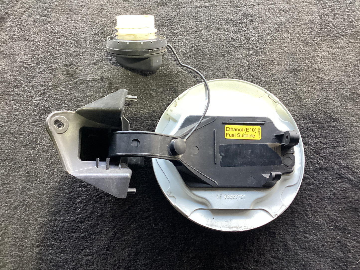 2015 Holden Commodore VF II  Fuel Filler Door