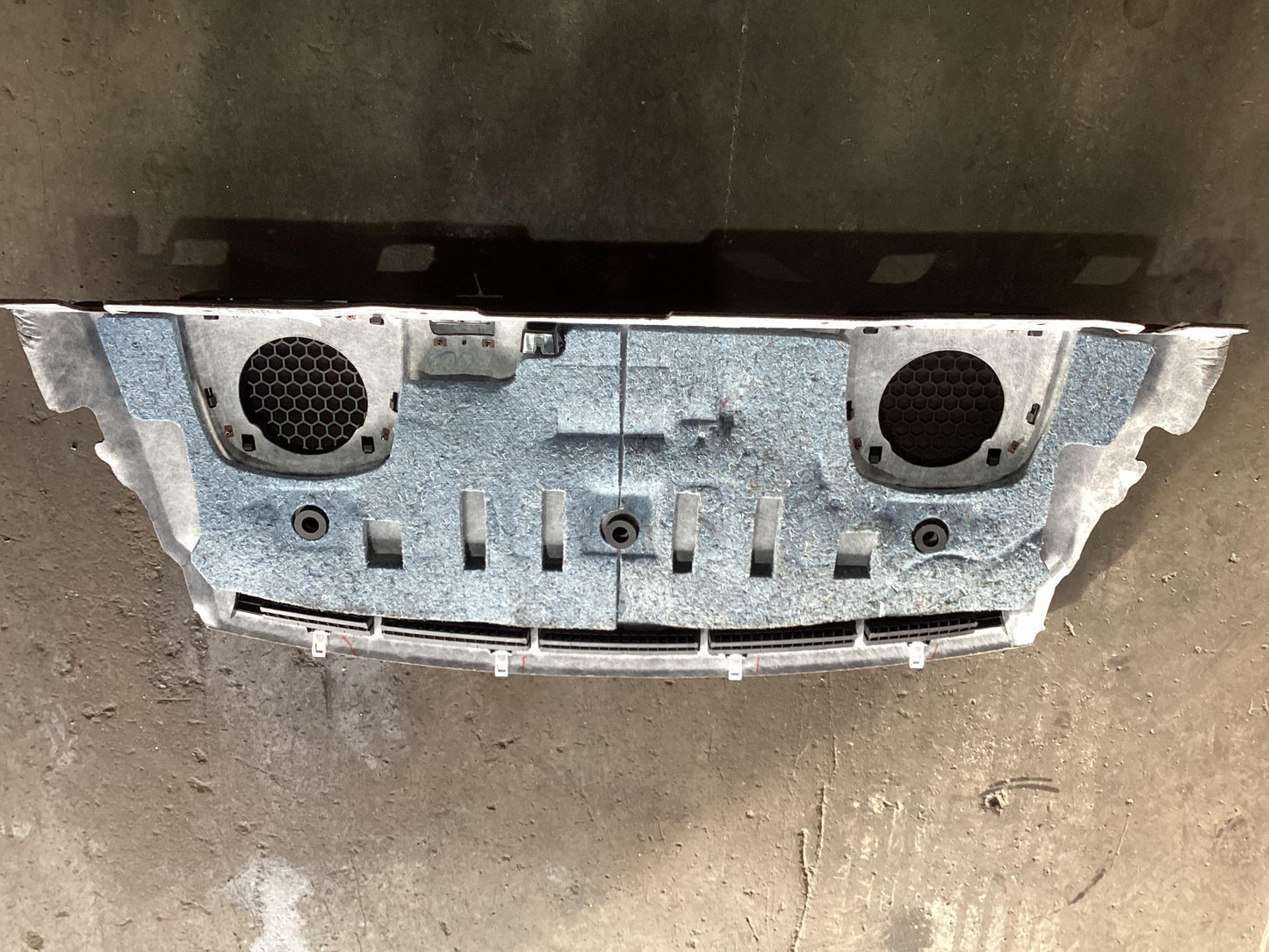 2015 Holden Calais Parcel Shelf 92285585