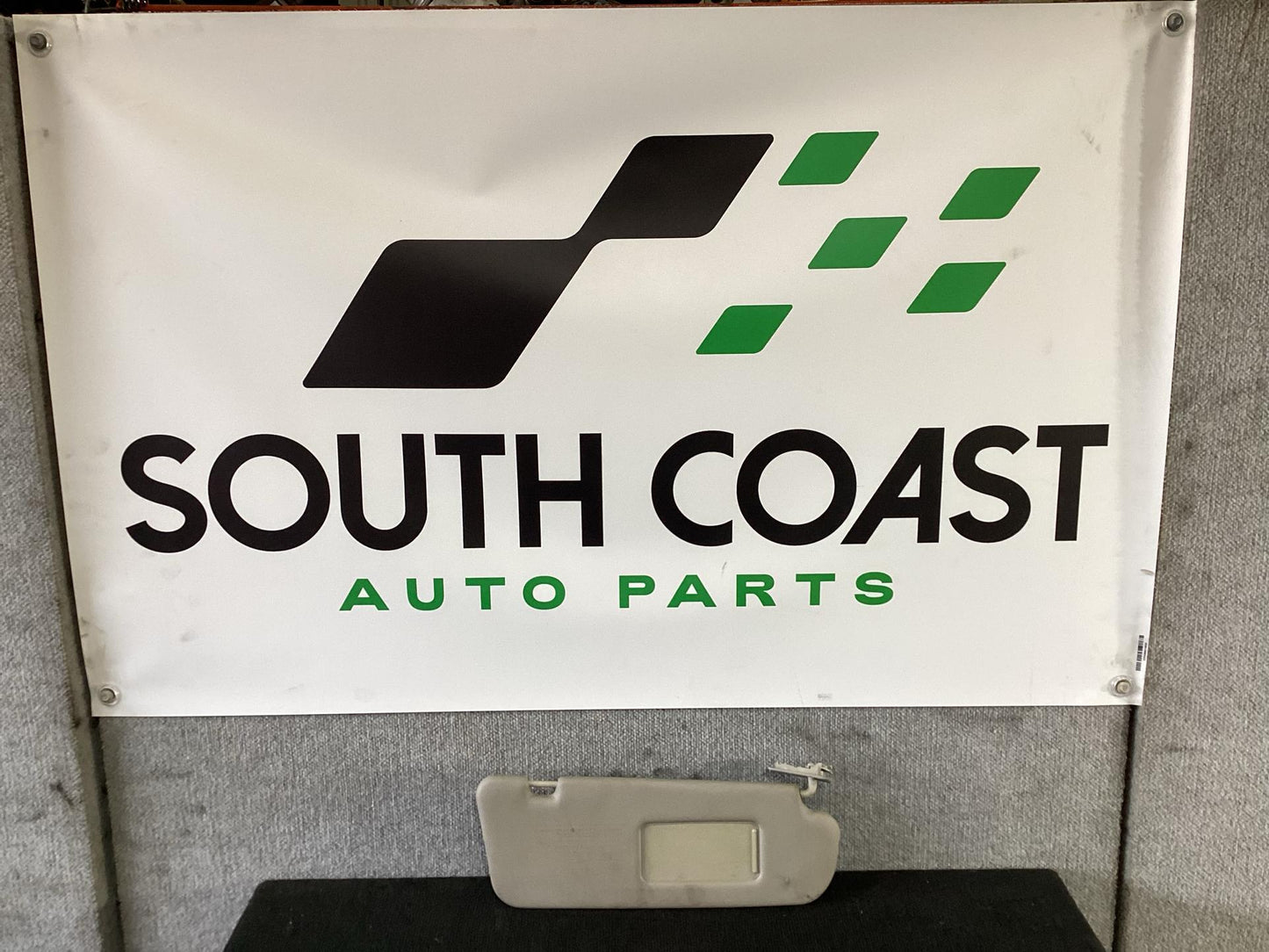 2006 - 2010 Holden Commodore VE  Sun Visor