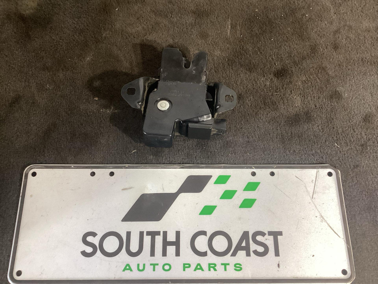 Holden Commodore   Bootlid Lock Actuator 92228188