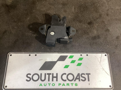 Holden Commodore   Bootlid Lock Actuator 92228188