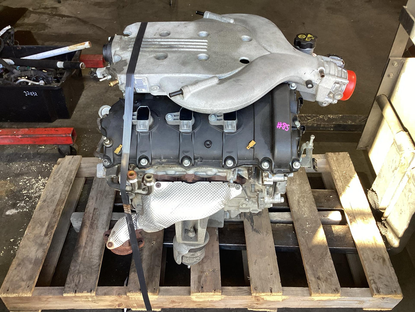 2006 - 2010 Holden Commodore VE  Engine LW2071500245