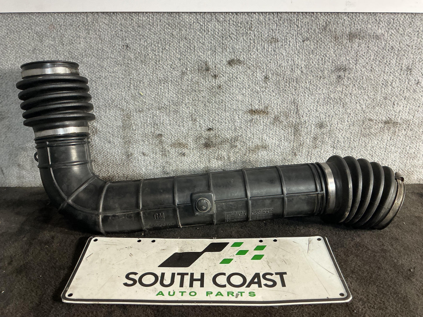 Holden Commodore VR 6H8VRK19HSL781543 Air Intake 92032753