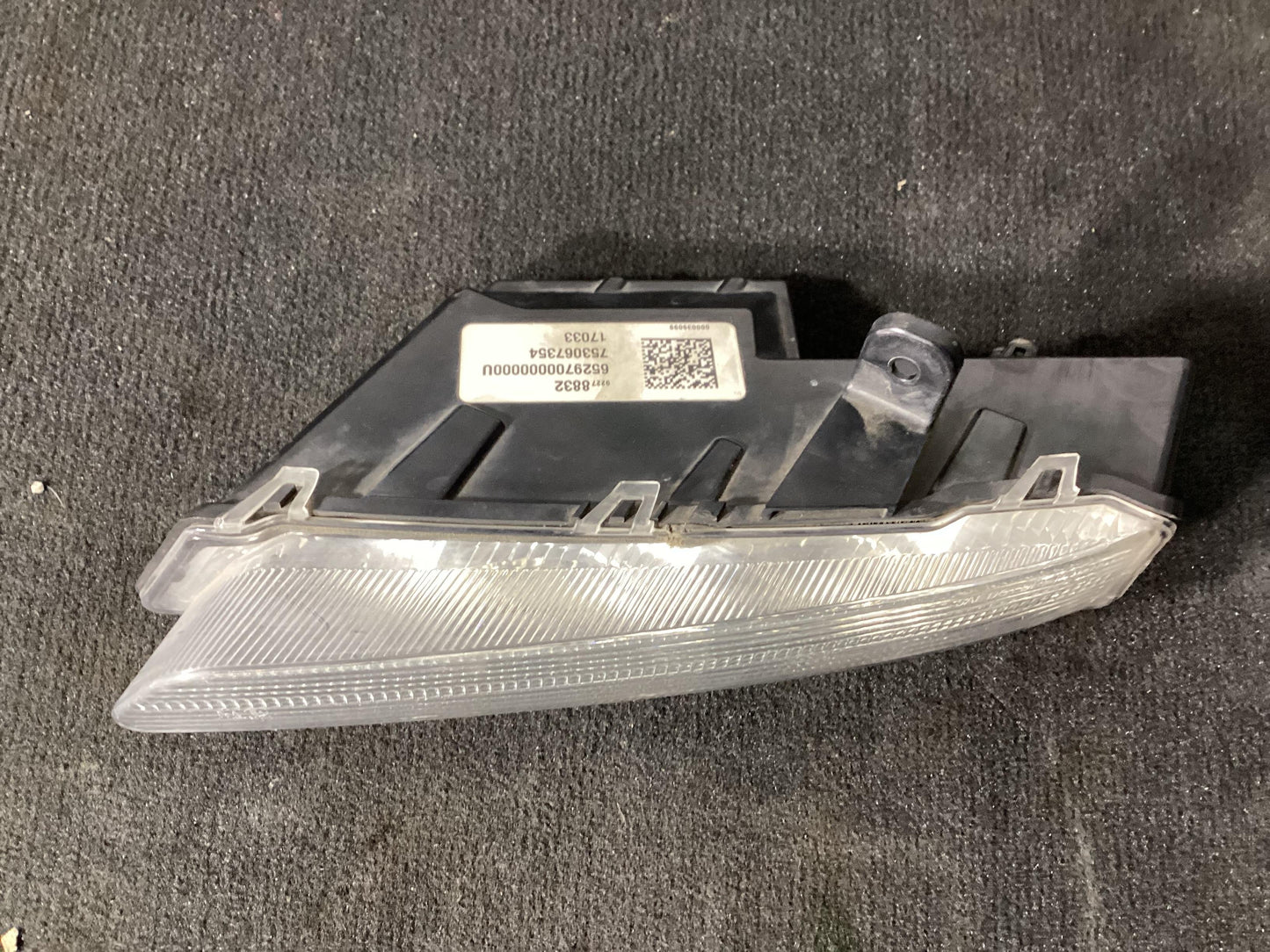 Holden Commodore VF  Left Daytime Driver Light 92278832