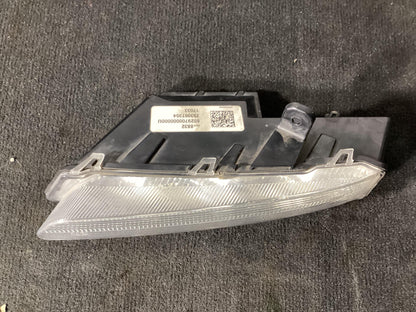 Holden Commodore VF  Left Daytime Driver Light 92278832