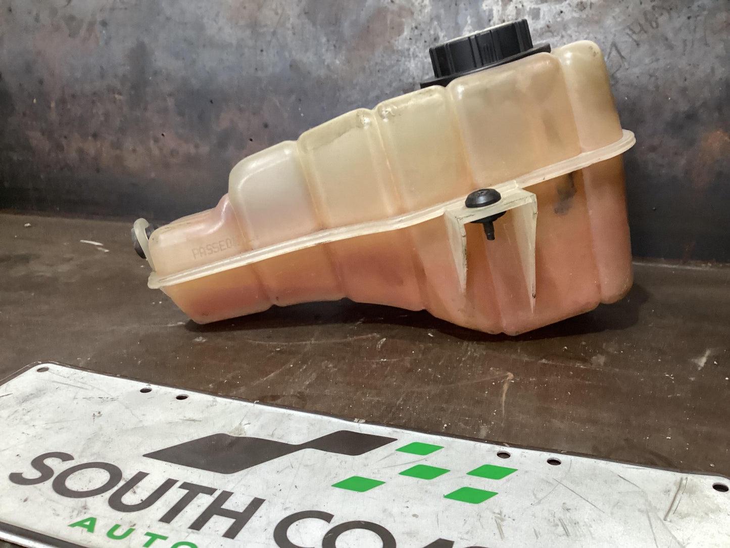 Holden Commodore VU 6H8VUK80F2L904753 Overflow Bottle 92055632