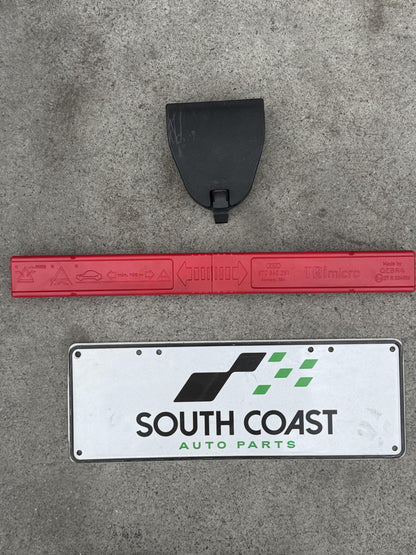 Audi A4 B8 WAUZZ8K9AA071441 Emergency Triangle 8T0860251