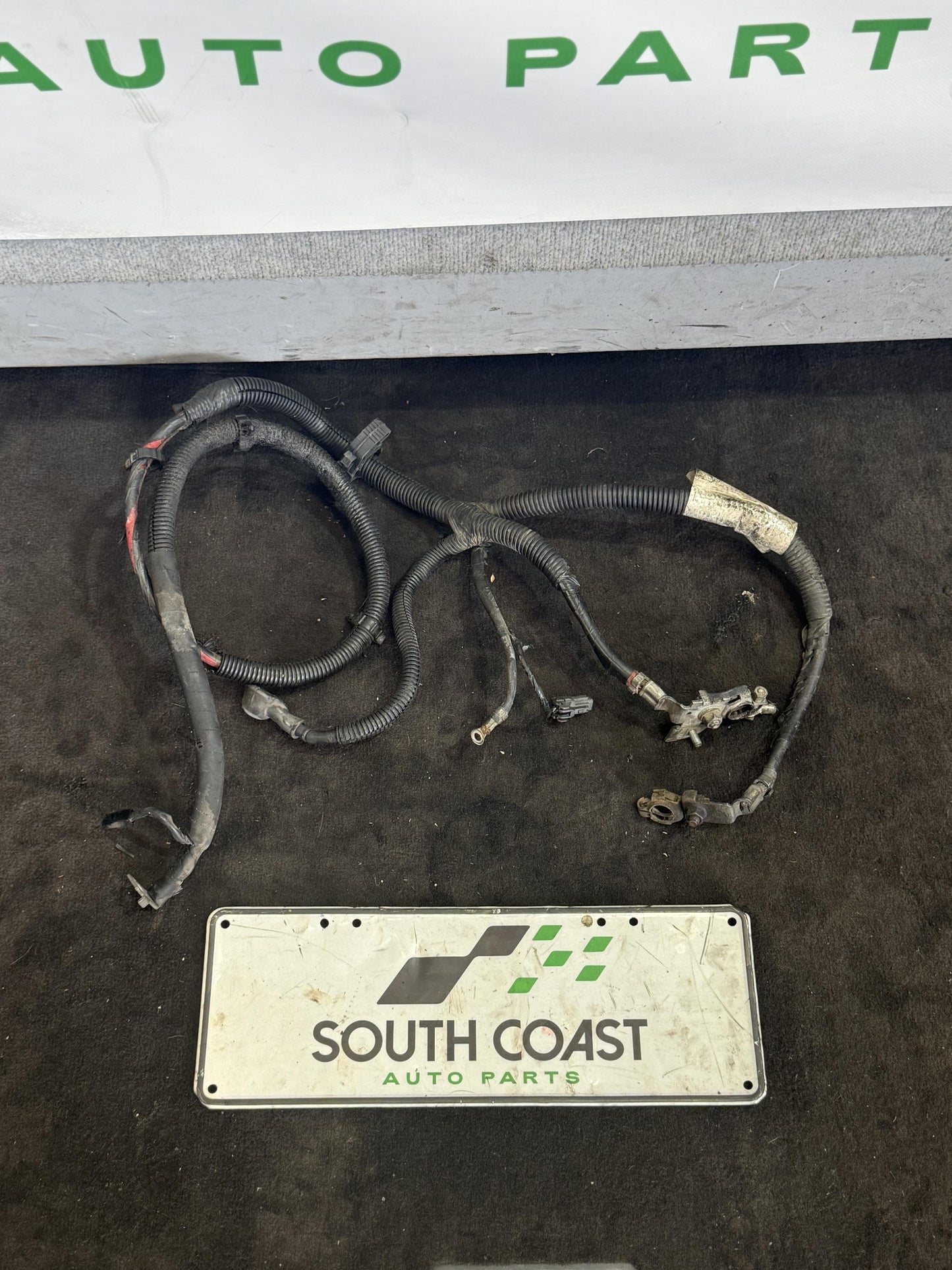Holden Commodore VZ  Battery Wiring Harness 92118796