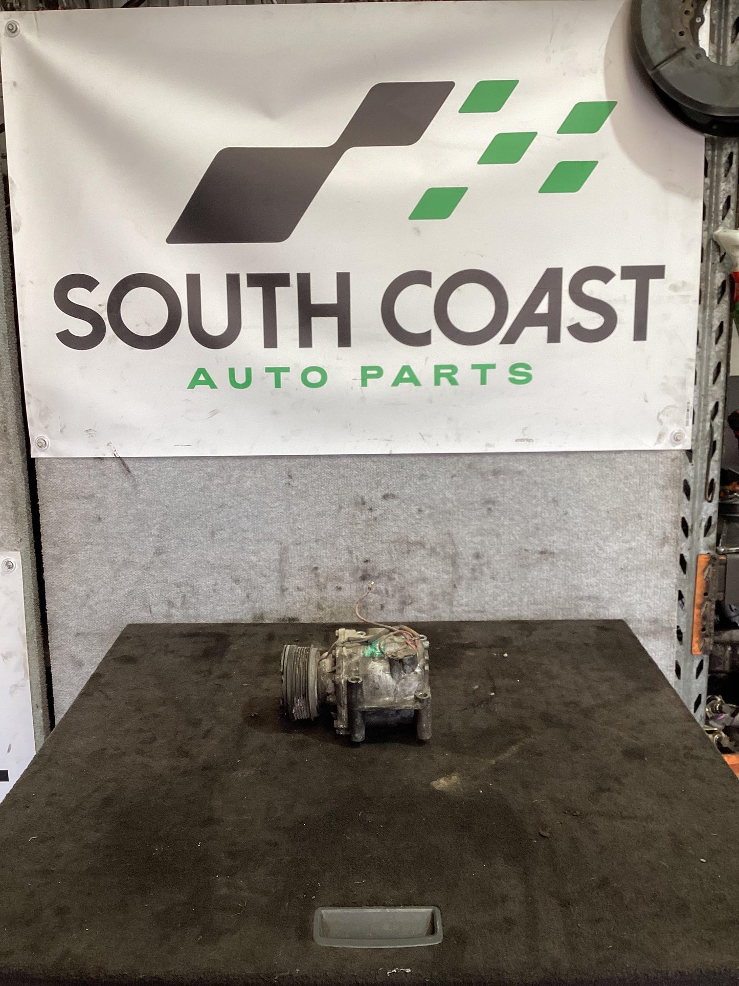 Holden Commodore VR 6H8VRK19HSL781543 A/C Compressor 3362610412