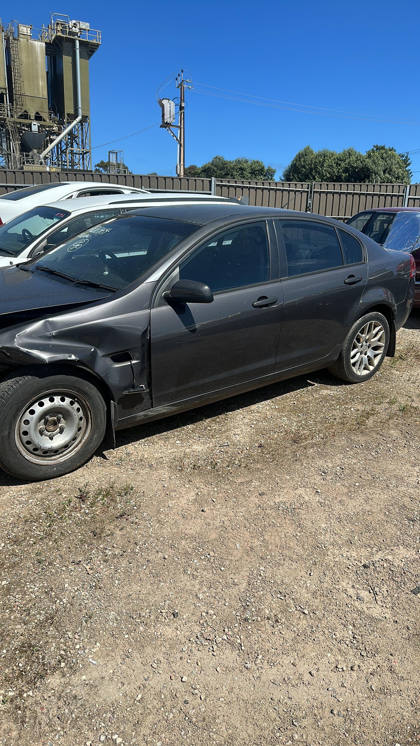 2006 - 2011 Holden Commodore Omega VE Grey