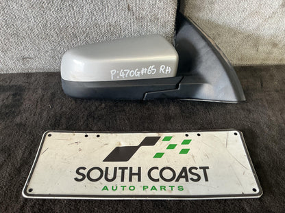 Holden Commodore VY  Right Door Mirror 92111026