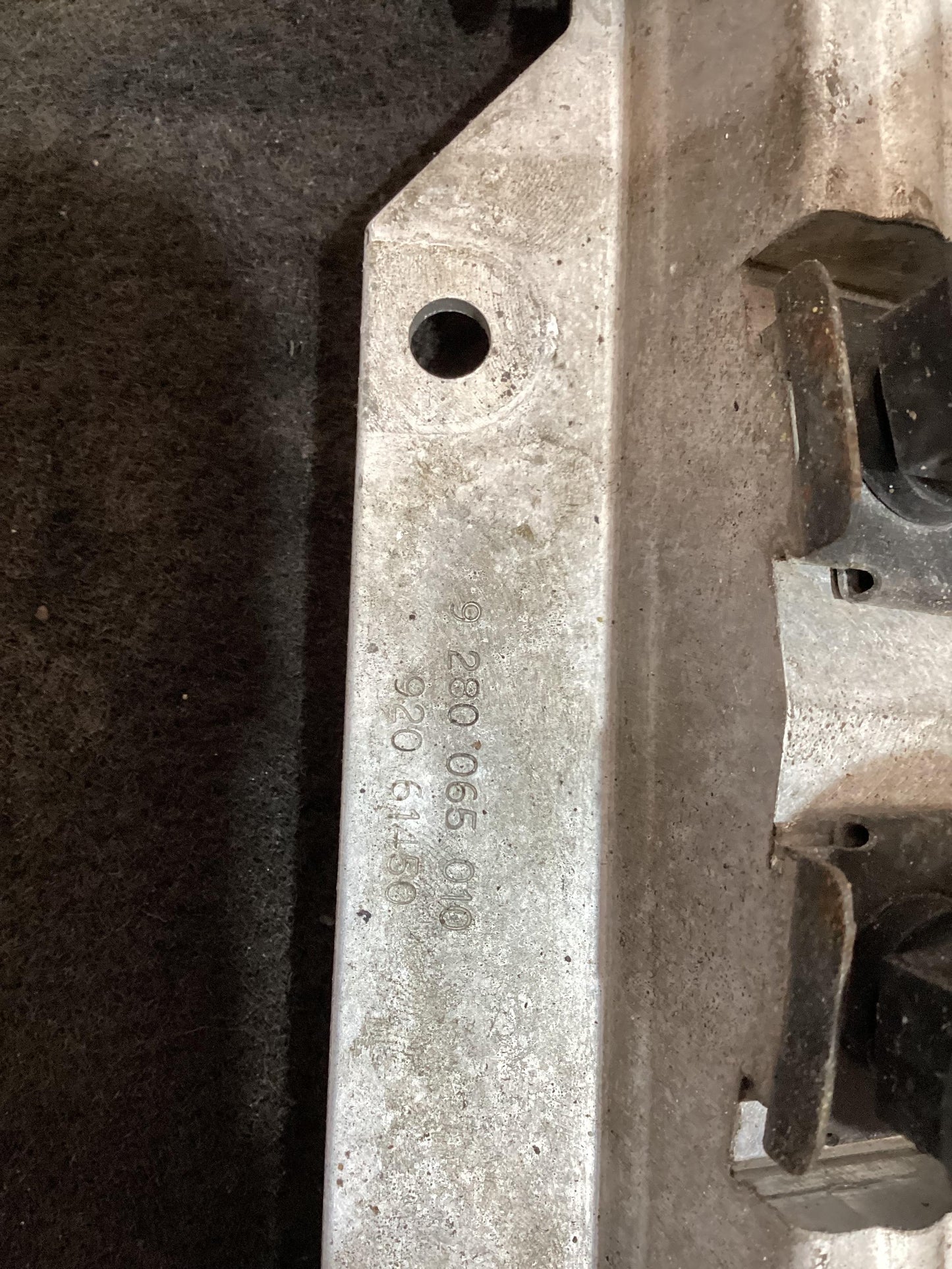 Holden Commodore VR 6H8VRK19HSL781543 Fuel Injector 9280065040