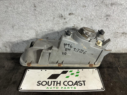 Holden Commodore VR 6H8VRK19HSL781543 Right Headlight 92048651