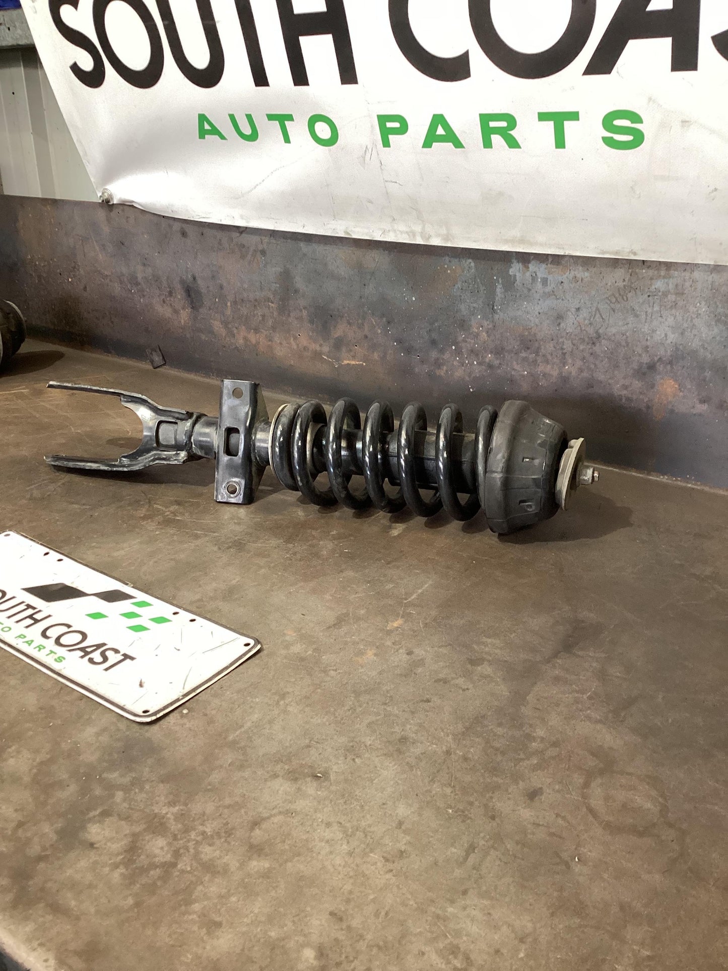 Volkswagen Amarok   Left Front Suspension 2HO413031N