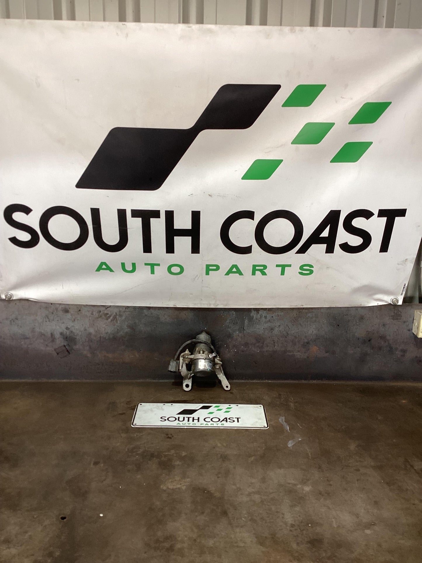 Holden Commodore VF  Brake Vacuum Pump 92227002