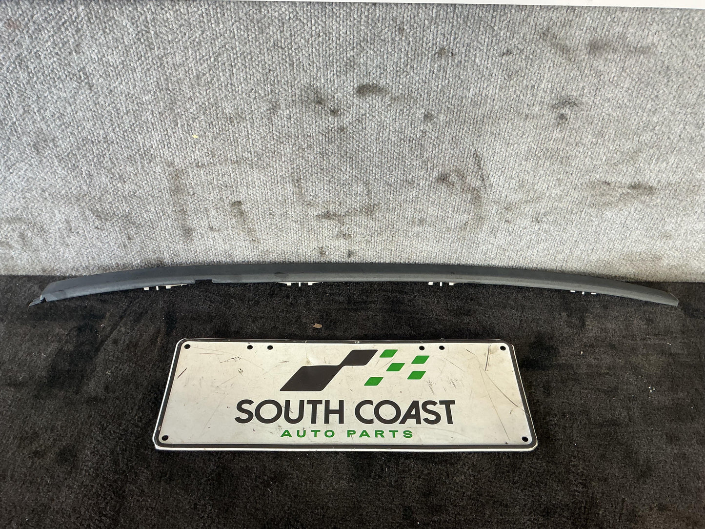 Holden Commodore VU 6H8VUK80F2L904753 Right Drip Rail Moulding 92059950