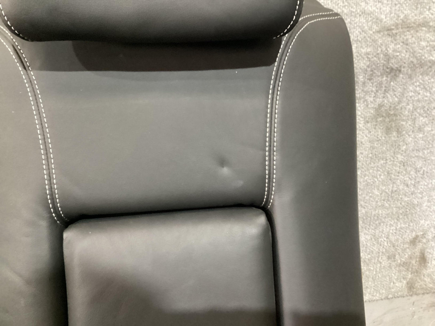 2015 Holden Calais VF  Seats Set