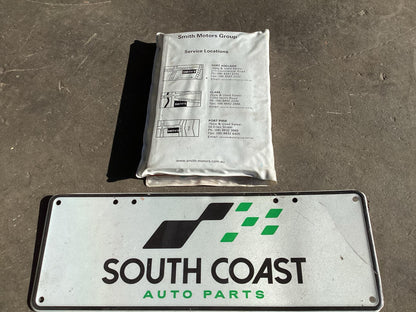 2002 - 2004 Holden Commodore VY 6G1YL54A94L196501 Owners Handbook