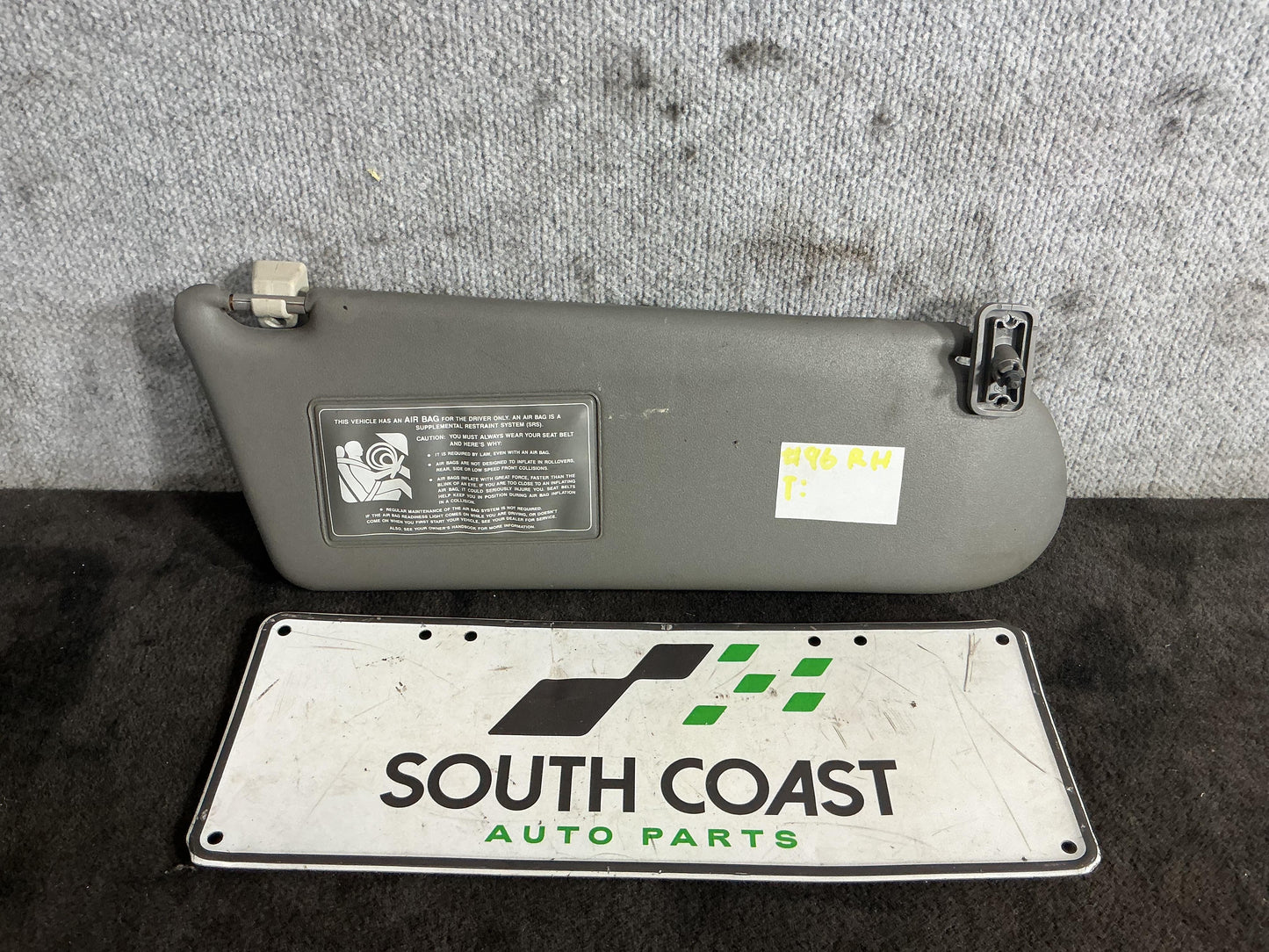 Holden Commodore VR 6H8VRK19HSL781543 Right Sun Visor