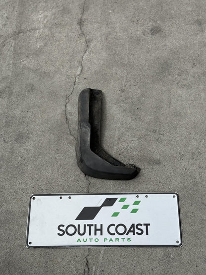 Audi A4 B8 WAUZZ8K9AA071441 Left Front Guard Splash Shield 8K0075111