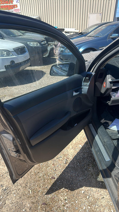 2006 - 2011 Holden Commodore Omega VE Grey