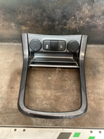 Holden Colorado RG  Shifter Surround
