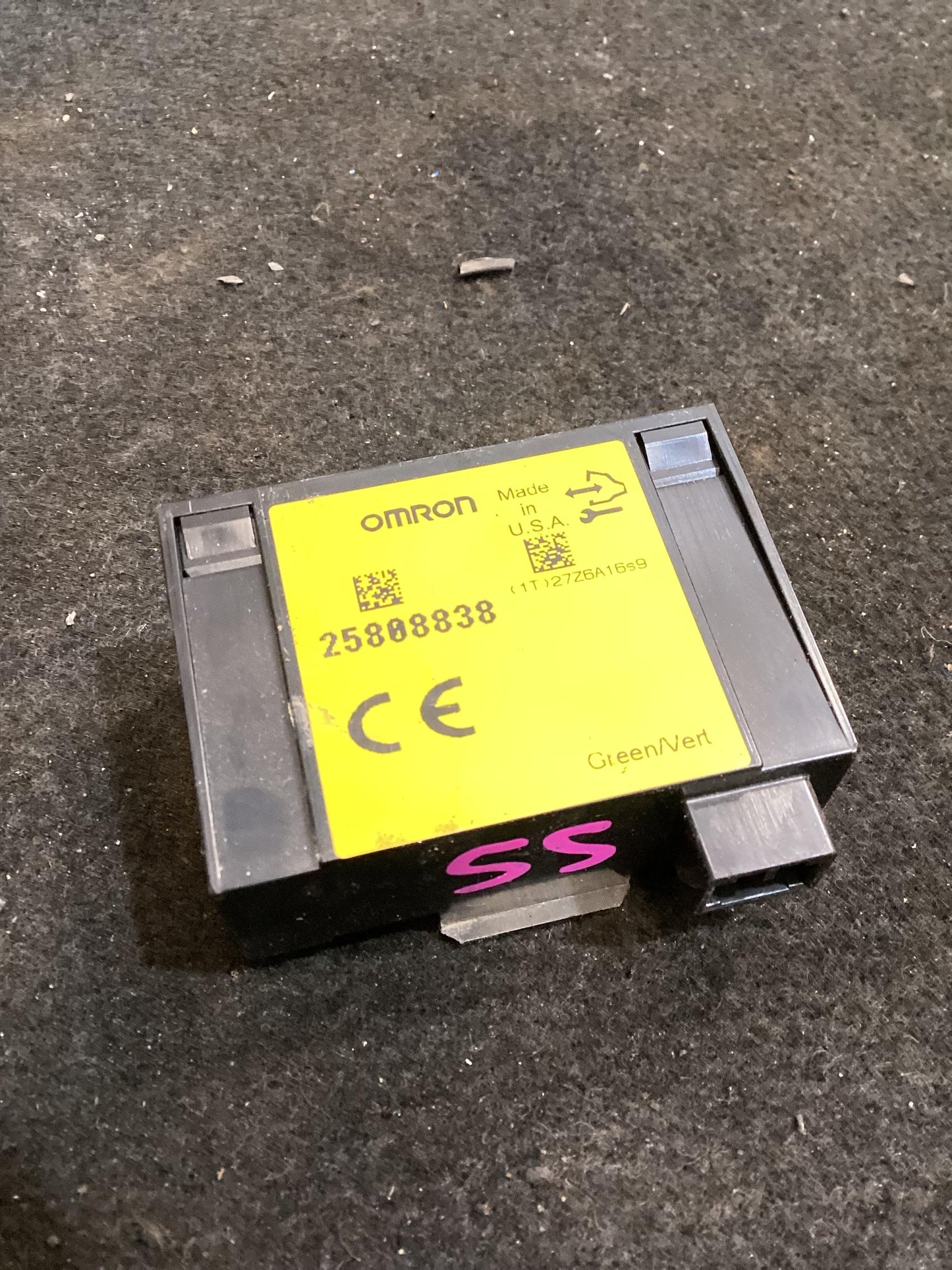 2006 - 2010 Holden Commodore VE  Remote Function Actuator  25808838