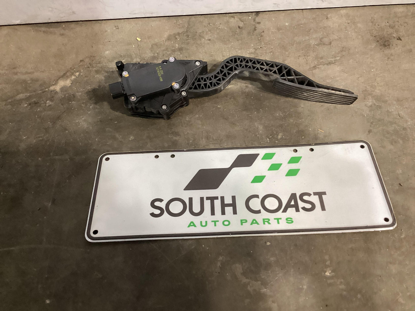 2017, Holden, Commodore, Sportwagon, VF, Accelerator Pedal