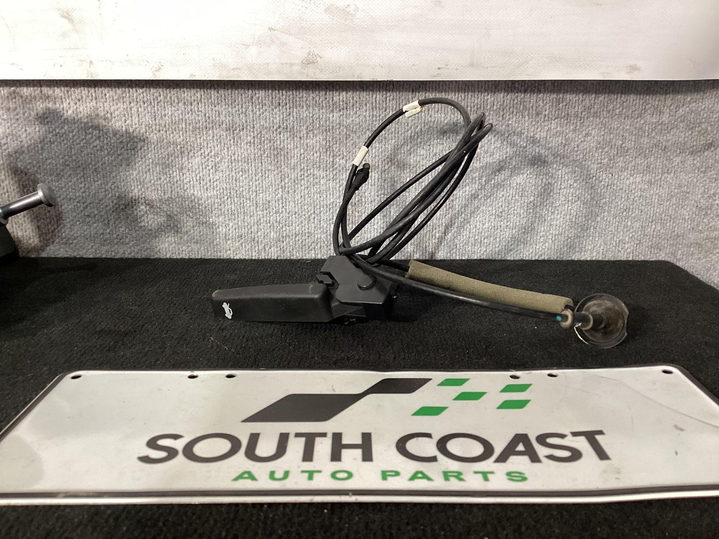 Holden Commodore VF  Bonnet Cable