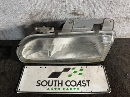 Holden Commodore VR 6H8VRK19HSL781543 Left Headlight 92048652