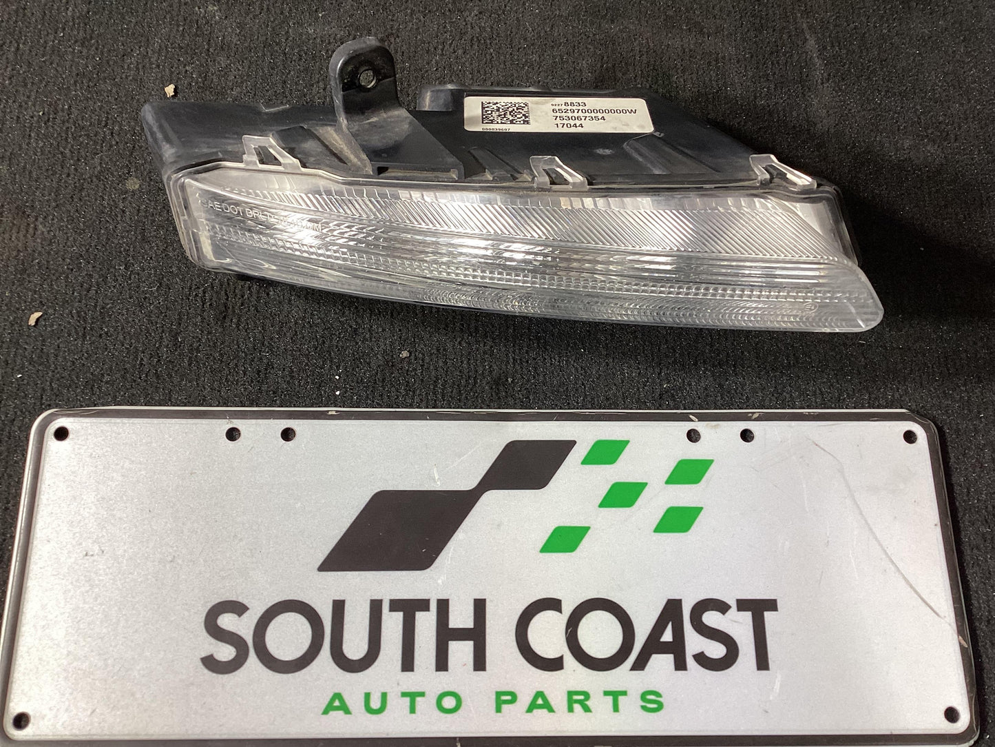 Holden Commodore VF  Right Daytime Driver Light 92278833